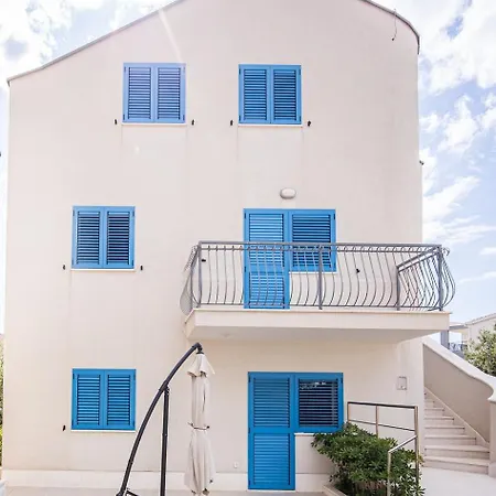 아파트 Kampanel *