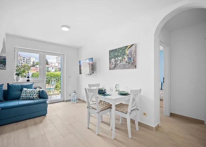 Kampanel Apartamento Primošten